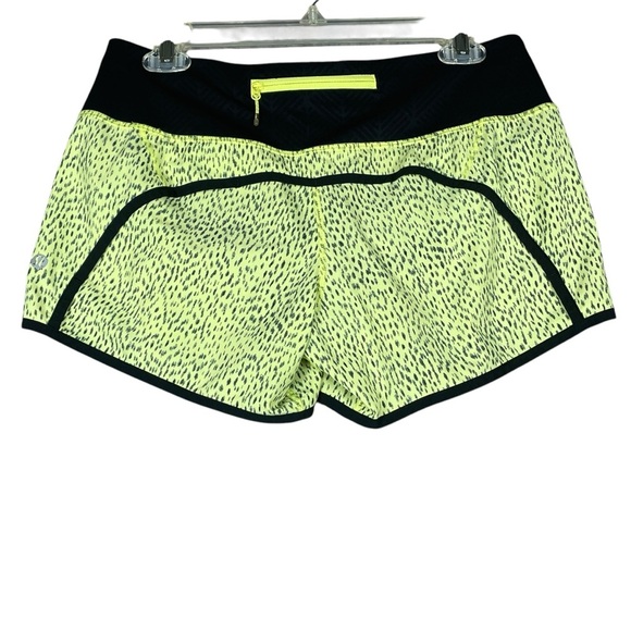 Lululemon Running Athletic Outdoors Athleisure Dottie Dash Print Speed Shorts  6 - Picture 2 of 13